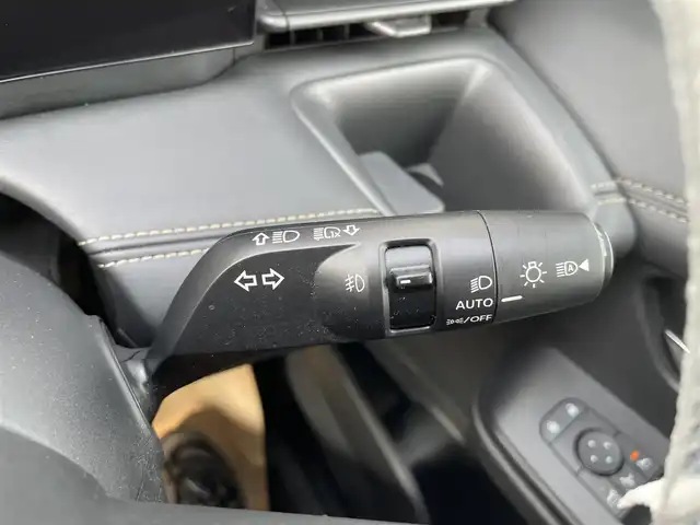 日産 セレナ e－パワー ハイウェイスター V 熊本県 2024(令6)年 1.3万km 赤 ワンオーナー/純正ナビ/・AM/FM/BT/SD/・フルセグTV（走行中視聴可能）/・全方位カメラ/デジタルインナーミラー/先行発信安全装備/・インテリジェントエマージェンシーブレーキ/・ハイビームアシスト/・ヒルスタートアシスト/・車線逸脱警報/・標識検知機能/・踏み間違い衝突防止アシスト/・インテリジェントDA/・プロパイロット/電動パーキングブレーキ/・ブレーキホールド/クリアランスソナー/コーナーセンサー/ブラインドスポットモニター/車内撮影型ドラレコ/純正アルミホイール/走行モード/・EVモード/・e-pedal/両側パワースライドドア/ビルトインETC/インテリキー