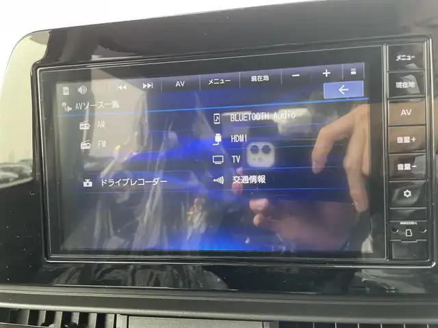 日産 セレナ e－パワー ハイウェイスター V 熊本県 2024(令6)年 1.3万km 赤 ワンオーナー/純正ナビ/・AM/FM/BT/SD/・フルセグTV（走行中視聴可能）/・全方位カメラ/デジタルインナーミラー/先行発信安全装備/・インテリジェントエマージェンシーブレーキ/・ハイビームアシスト/・ヒルスタートアシスト/・車線逸脱警報/・標識検知機能/・踏み間違い衝突防止アシスト/・インテリジェントDA/・プロパイロット/電動パーキングブレーキ/・ブレーキホールド/クリアランスソナー/コーナーセンサー/ブラインドスポットモニター/車内撮影型ドラレコ/純正アルミホイール/走行モード/・EVモード/・e-pedal/両側パワースライドドア/ビルトインETC/インテリキー
