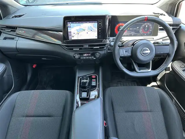 日産 オーラ ニスモ 島根県 2022(令4)年 1.3万km ピュアホワイトパール / スーパーブラック 2トーン 純正ナビ/AM/FM/USB/BT/HDMI/フルセグTV/NISMOエアロ装着車/NISMO仕様ステアリング/NISMO仕様シート/ドライブレコーダー/衝突軽減ブレーキ/車線逸脱防止警報/LEDヘッドライト/全方位カメラ/デジタルインナーミラー/ETC/オートブレーキホールド/純正フロアマット
