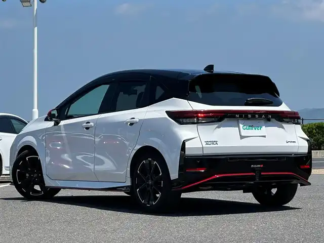 日産 オーラ ニスモ 島根県 2022(令4)年 1.3万km ピュアホワイトパール / スーパーブラック 2トーン 純正ナビ/AM/FM/USB/BT/HDMI/フルセグTV/NISMOエアロ装着車/NISMO仕様ステアリング/NISMO仕様シート/ドライブレコーダー/衝突軽減ブレーキ/車線逸脱防止警報/LEDヘッドライト/全方位カメラ/デジタルインナーミラー/ETC/オートブレーキホールド/純正フロアマット