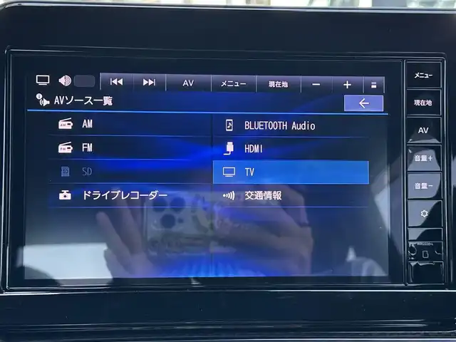日産 オーラ ニスモ 島根県 2022(令4)年 1.3万km ピュアホワイトパール / スーパーブラック 2トーン 純正ナビ/AM/FM/USB/BT/HDMI/フルセグTV/NISMOエアロ装着車/NISMO仕様ステアリング/NISMO仕様シート/ドライブレコーダー/衝突軽減ブレーキ/車線逸脱防止警報/LEDヘッドライト/全方位カメラ/デジタルインナーミラー/ETC/オートブレーキホールド/純正フロアマット