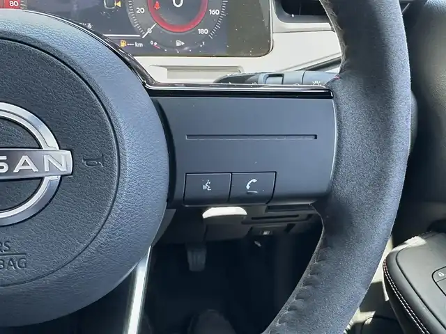 日産 オーラ ニスモ 島根県 2022(令4)年 1.3万km ピュアホワイトパール / スーパーブラック 2トーン 純正ナビ/AM/FM/USB/BT/HDMI/フルセグTV/NISMOエアロ装着車/NISMO仕様ステアリング/NISMO仕様シート/ドライブレコーダー/衝突軽減ブレーキ/車線逸脱防止警報/LEDヘッドライト/全方位カメラ/デジタルインナーミラー/ETC/オートブレーキホールド/純正フロアマット