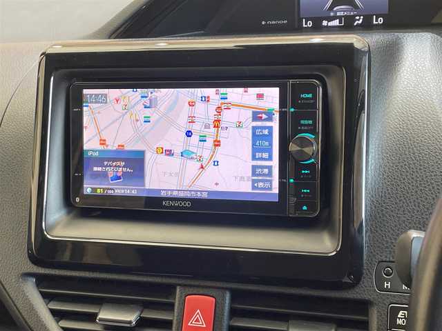 トヨタ エスクァイア ハイブリッド Gi 岩手県 2016(平28)年 9.1万km ホワイトパールクリスタルシャイン 両側パワースライドドア/寒冷地仕様/トヨタセーフティセンスC/プリクラッシュセーフティ/レーンディパーチャーアラート/オートマチックハイビーム/先行車発進告知機能/クルーズコントロール/リアオートエアコン/KENWOODナビ/フルセグ TV/バッグカメラ、フロントカメラ/ステアリングスイッチ/ETC/横滑り防止装置/アイドリングストップ/ロールサンシェード/ワイパーデアイサー/LEDヘッドランプ/社外15インチアルミホイール