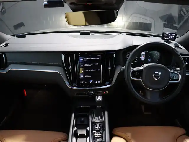ボルボ Ｖ６０ クロスカントリー T5 AWD プロ 宮城県 2020(令2)年 4.4万km ぺブルグレー プラスパッケージ/パノラマサンルーフ/Ｈａｒｍａｎ　Ｋａｒｄｏｎ/ヘッドアップディスプレイ/アダプティブクルーズコントロール/純正HDDナビ/全方位カメラ/ナッパレザーシート/シートヒーター/エアシート/パワーシート/メモリ付きシート/ステアリングヒーター/フルセグＴＶ/ＬＥＤヘッドライト/アクティブベンディングライト/コーナリングライト/オートマチックハイビーム/レーンキープアシスト/自動駐車/パワーバックドア/Bluetooth接続/純正19インチAW/前後ドライブレコーダー/ETC
