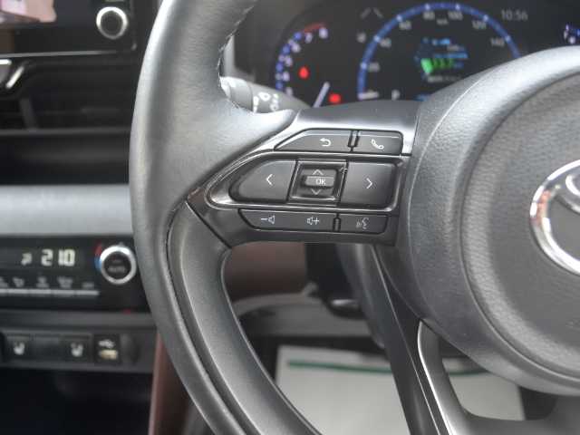 トヨタ ヤリスクロス Z 宮城県 2020(令2)年 4.6万km ホワイトパールクリスタルシャイン /　1オーナー/　純正ナビ/　フルセグTV/　Bluetooth/　全方位カメラ/　Apple Car Play/　Android Auto/　前後ドライブレコーダー/　ETC/　ステアリングヒーター/　シートヒーター/　電動シート/　LEDヘッドライト/　LEDインテリアイルミネーション/　トヨタセーフティセンス/　ブラインドスポットモニター/　コーナーセンサー/　レーダークルーズコントロール/　スマートキー2個/　フロアマット/　ドアバイザー/