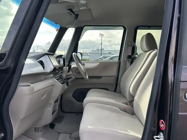 ホンダ Ｎ ＢＯＸ 2トーン G Lパッケージ 鳥取県 2016(平28)年 3.2万km プレミアムディープモカパール ツートンカラー/ホワイトルーフ/純正ナビ/フルセグ/DVD/CD/BT/バックカメラ/ビルトインETC/片側パワースライドドア/純正14インチアルミホイル/プッシュエンジンスタート/純正フォグライト/アイドリングストップ/ウィンカーミラー/電動格納ミラー/フロアマット/ドアバイザー/スペアキー