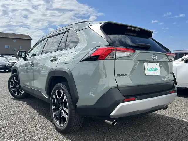 トヨタ ＲＡＶ４ アドベンチャー 熊本県 2021(令3)年 6.6万km アーバンカーキ ワンオーナー車/・保証書/取説有り/純正ディスプレイオーディオ/・BT/USB/SD/バック・サイドカメラ/前後ドラレコ/ビルトインETC/革シート/・パワーシート/・エアーシート/ACC/LEDヘッドライト/・フォグ/社外ツィーター/ウィンカードアミラー/トヨタセーフティセンス/マット/スマートキー