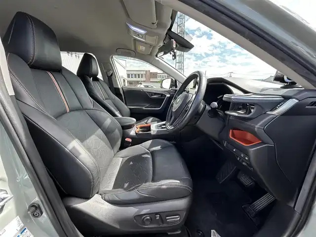 トヨタ ＲＡＶ４ アドベンチャー 熊本県 2021(令3)年 6.6万km アーバンカーキ ワンオーナー車/・保証書/取説有り/純正ディスプレイオーディオ/・BT/USB/SD/バック・サイドカメラ/前後ドラレコ/ビルトインETC/革シート/・パワーシート/・エアーシート/ACC/LEDヘッドライト/・フォグ/社外ツィーター/ウィンカードアミラー/トヨタセーフティセンス/マット/スマートキー