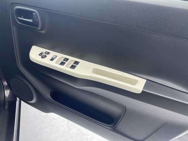 スズキ アルト S 沖縄県 2017(平29)年 6.1万km アーバンブラウンパールメタリック 社外オーディオ（ＤＥＨ－４２００）/（ＣＤ　ＡＭ　ＦＭ　ＵＳＢ　ＡＵＸ）/アイドリングストップ/横滑り防止機能/電動格納ミラー/キーレスキー/運転席側シートヒーター/ダブルエアバッグ/社外フロアマット