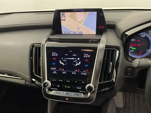 トヨタ クラウン ハイブリッド S Cパッケージ 鹿児島県 2020(令2)年 3.1万km ホワイトパールクリスタルシャイン 純正ナビ(T-Connect対応)/Bluetooth/フルセグTV/USB/AUX/Miracast/AM/FM/バックカメラ/サンルーフ/ブラインドスポットモニター/リヤクロストラフィックアラート/トヨタセーフティセンス/・プリクラッシュセーフティ/・レーントレーシングアシスト/・レーダークルーズコントロール/・ロードサインアシスト/・オートマチックハイビーム/ビルトインETC2.0/電動開閉トランク/合皮シート/パワーシート(D/N席)/LEDヘッドライト/LEDフォグランプ/ドアバイザー/純正17インチアルミホイール/サイド+カーテンエアバッグ/スマートキー/純正フロアマット