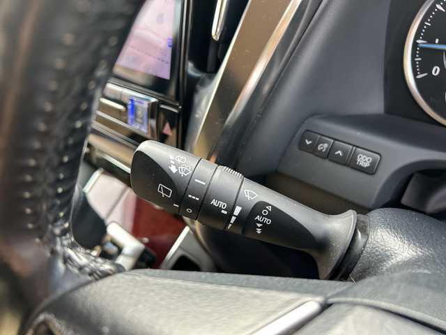 トヨタ ヴェルファイア V 千葉県 2017(平29)年 13.8万km ホワイトパールクリスタルシャイン アルパイン１１型ナビＥＶ１１Ｚ　アルパインフリップダウンモニター　バックカメラ　両側電動スライドドア　電動バックドア　ウッド調コンビハンドル　ETC ドラレコ 前後センサー　エアロ　純正１７インチＡＷ