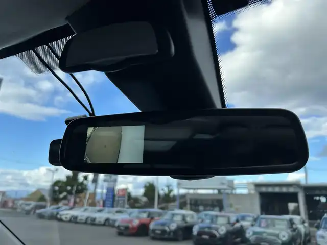 シトロエン シトロエン ベルランゴ マックス ブルーHDi 滋賀県 2024(令6)年 1.4万km 白 ワンオーナー/パノラマガラスサンルーフ/アクティブセーフティーブレーキ/純正インフォメーションディスプレイ/ACC/ブラインドスポットモニター/純正ディスプレイオーディオ/（BT/CarPlay）/バックカメラ/サイドカメラ/ETC/ドラレコ/コーナーセンサー/オートライト/インテリジェントハイビーム/純正１６インチAW/パドルシフト