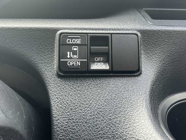 トヨタ シエンタ X 沖縄県 2020(令2)年 2万km アバンギャルドブロンズメタリック 純正ナビ・TV・Bluetooth・CD/片側パワースライドドア/ドライブレコーダー/ETC/USB/電動格納ミラー/サイドバイザー