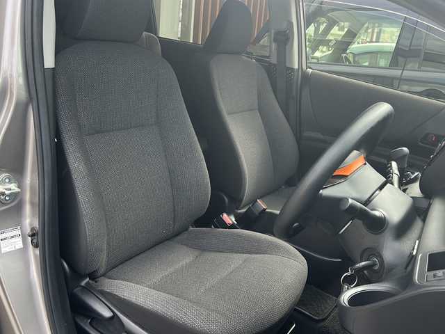 トヨタ シエンタ X 沖縄県 2020(令2)年 2万km アバンギャルドブロンズメタリック 純正ナビ・TV・Bluetooth・CD/片側パワースライドドア/ドライブレコーダー/ETC/USB/電動格納ミラー/サイドバイザー