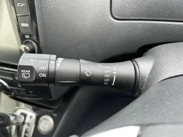 日産 セレナ ハイウェイスター S HV Vセレ 愛知県 2013(平25)年 11.5万km エターナルスノーホワイト /ワンオーナー車//純正メモリナビ//AM/FM/CD/DVD/BT//フルセグ/USB/SD/AUX//オートヘッドライト//ALPINE社製フリップダウンモニター//クルーズコントロール//ECO MODE//ISOFIX//純正フロアマット//純正ドアバイザー//ステアリングスイッチ//保証書//取扱説明書//スペアキー