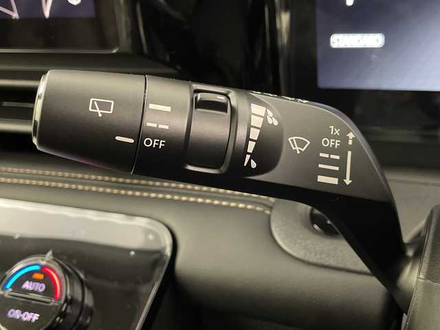 日産 セレナ e－パワー ハイウェイスター V 埼玉県 2025(令7)年 0.1千km プリズムホワイト 登録済未使用車/純正フリップダウンモニター/純正ナビ/(Bluetooth/HDMI/USB/AM/FM)/地デジフルセグ/全方位カメラ/ETC2.0/プロパイロット/車線逸脱警報/ブラインドスポットモニター/先行車発進お知らせ機能/ドライバーモニター/ハンドル支援/ドライブモードセレクト/ワイヤレス充電/デジタルインナーミラー/e Pedal/電子パーキングシステム/オートブレーキホールド/プッシュスタート/ステアリングリモコン/純正16インチアルミホイール