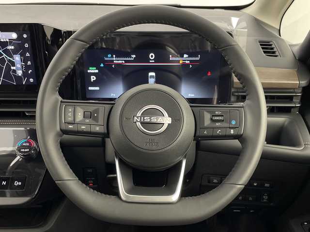 日産 セレナ e－パワー ハイウェイスター V 埼玉県 2025(令7)年 0.1千km プリズムホワイト 登録済未使用車/純正フリップダウンモニター/純正ナビ/(Bluetooth/HDMI/USB/AM/FM)/地デジフルセグ/全方位カメラ/ETC2.0/プロパイロット/車線逸脱警報/ブラインドスポットモニター/先行車発進お知らせ機能/ドライバーモニター/ハンドル支援/ドライブモードセレクト/ワイヤレス充電/デジタルインナーミラー/e Pedal/電子パーキングシステム/オートブレーキホールド/プッシュスタート/ステアリングリモコン/純正16インチアルミホイール