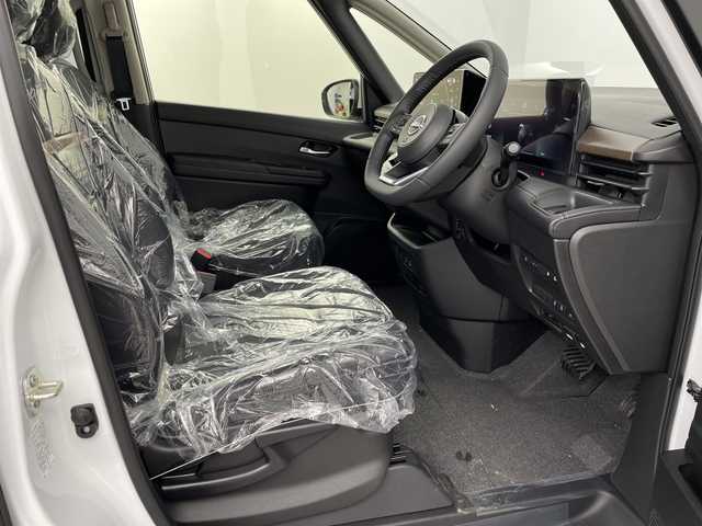 日産 セレナ e－パワー ハイウェイスター V 埼玉県 2025(令7)年 0.1千km プリズムホワイト 登録済未使用車/純正フリップダウンモニター/純正ナビ/(Bluetooth/HDMI/USB/AM/FM)/地デジフルセグ/全方位カメラ/ETC2.0/プロパイロット/車線逸脱警報/ブラインドスポットモニター/先行車発進お知らせ機能/ドライバーモニター/ハンドル支援/ドライブモードセレクト/ワイヤレス充電/デジタルインナーミラー/e Pedal/電子パーキングシステム/オートブレーキホールド/プッシュスタート/ステアリングリモコン/純正16インチアルミホイール