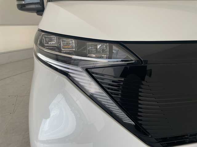 日産 サクラ X 愛知県 2023(令5)年 0.6万km ホワイトパール 純正9型ナビ/バックカメラ/コーナーセンサー/純正アルミホイール/LEDヘッドライト/オートマチックハイビーム/衝突軽減システム/フルセグ/CD DVD/Bluetooth/ステアリングスイッチ/スマートキー/プッシュスタート