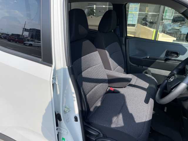 日産 サクラ X 愛知県 2023(令5)年 0.6万km ホワイトパール 純正9型ナビ/バックカメラ/コーナーセンサー/純正アルミホイール/LEDヘッドライト/オートマチックハイビーム/衝突軽減システム/フルセグ/CD DVD/Bluetooth/ステアリングスイッチ/スマートキー/プッシュスタート