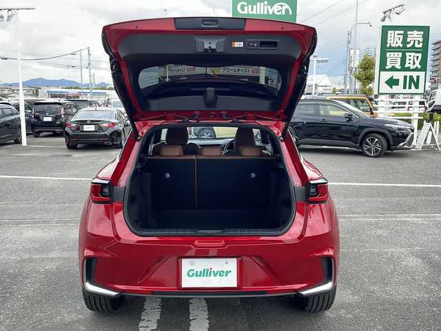 レクサス ＬＢＸ リラックス 徳島県 2024(令6)年 1.6万km 赤 1オーナー/純正ナビ/(AM.FM.BT.フルセグ.カープレイ)/全周囲カメラ/セーフティシステム＋/前席シートヒーター/LEDヘッドライト/置くだけ充電/アドバンスドパーク/ヘッドアップディスプレイ/パワーバッグドア/ステアリングヒーター/ETC2.0/純正アルミホイール