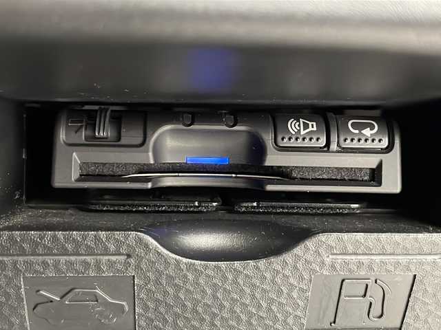 トヨタ タンク G－T 千葉県 2018(平30)年 2.6万km ブラックマイカメタリック 社外ナビ　MDV-L505W/(Bluetooth/ipod/USB/CD/DVD/AM/FM)/地デジフルセグ/前席シートヒーター/両側パワースライドドア/前後ドライブレコーダー/ETC/クルーズコントロール/アイドリングストップ/ロールサンシェード/シートバックテーブル/電動格納式ミラー/ウィンカーミラー/社外ドアバイザー/社外フロアマット/ステアリングリモコン（ナビ連動なし）/オートライト/フォグランプ/横滑り防止