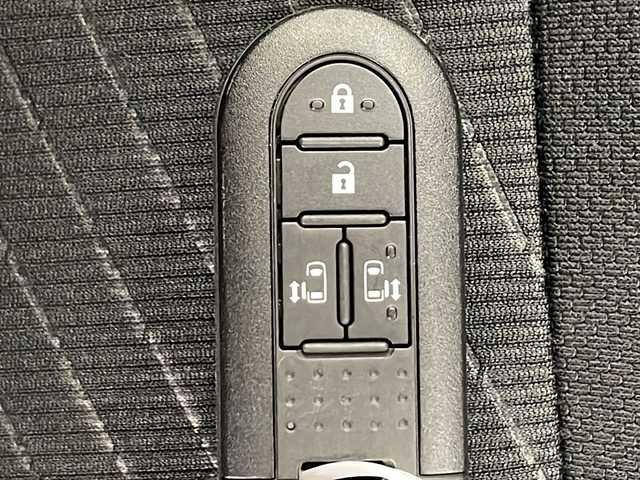 トヨタ タンク G－T 千葉県 2018(平30)年 2.6万km ブラックマイカメタリック 社外ナビ　MDV-L505W/(Bluetooth/ipod/USB/CD/DVD/AM/FM)/地デジフルセグ/前席シートヒーター/両側パワースライドドア/前後ドライブレコーダー/ETC/クルーズコントロール/アイドリングストップ/ロールサンシェード/シートバックテーブル/電動格納式ミラー/ウィンカーミラー/社外ドアバイザー/社外フロアマット/ステアリングリモコン（ナビ連動なし）/オートライト/フォグランプ/横滑り防止