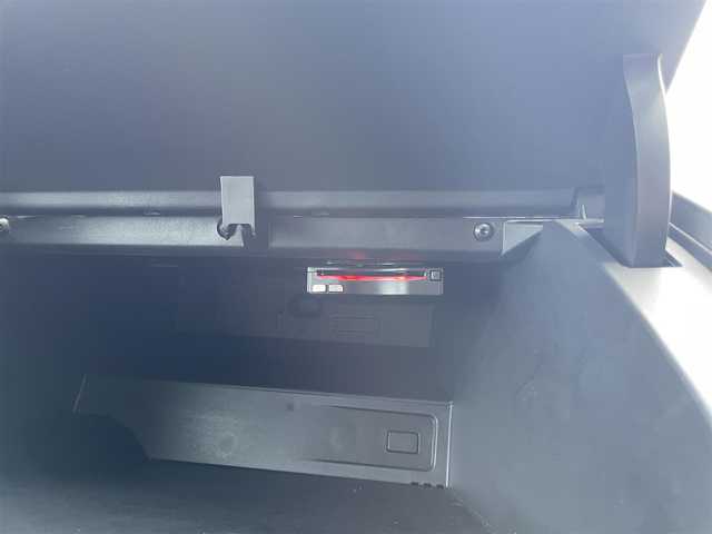 シトロエン ベルランゴ シャイン 茨城県 2021(令3)年 3.8万km ブランバンキーズ パノラマガラスルーフ /スマートキー/AppleCarPlay/レーンキープアシスト/ブラインドスポット /アクティブブレーキアシスト /アンビエンスライト/アクティブクルーズコントロール/クリアランスソナー /ドライブレコーダー/サイドカメラ/バックカメラ/ドライブレコーダー