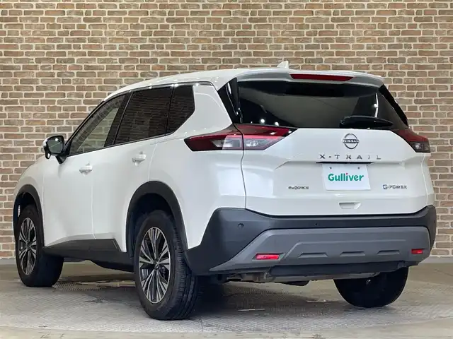 日産 エクストレイル X e－4ORCE 岩手県 2022(令4)年 3.2万km ブリリアントホワイトパール 純正9インチナビ /オートエアコン　/プッシュスタート　/シートヒーター　/ETC /ドラレコ /バックカメラ　/純正アルミホイール　/ＬＥＤヘッドライト　/ステアリングヒーター　/ステアリグスイッチ/オートブレーキホールド　/クルーズコントロール