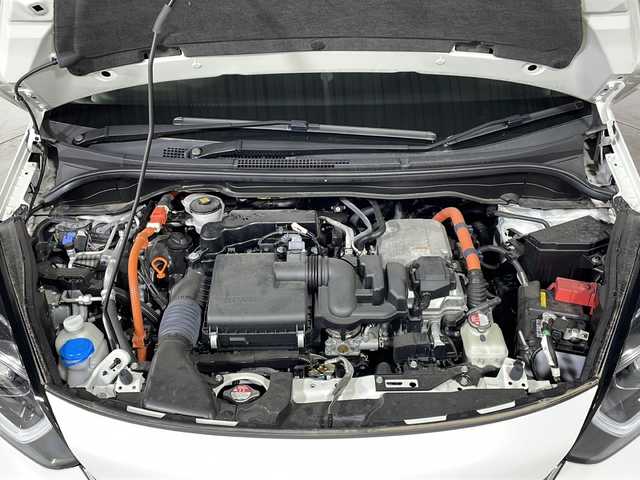 ホンダ フィット e:HEVホーム 福岡県 2022(令4)年 0.9万km プラチナホワイトパール ・フルセグTV/・ACC/・CD/DVD/・ブレーキホールド/・Bカメラ/・前後ドラレコ/・プッシュスタート/・ETC/・Bluetooth/・AM/FM