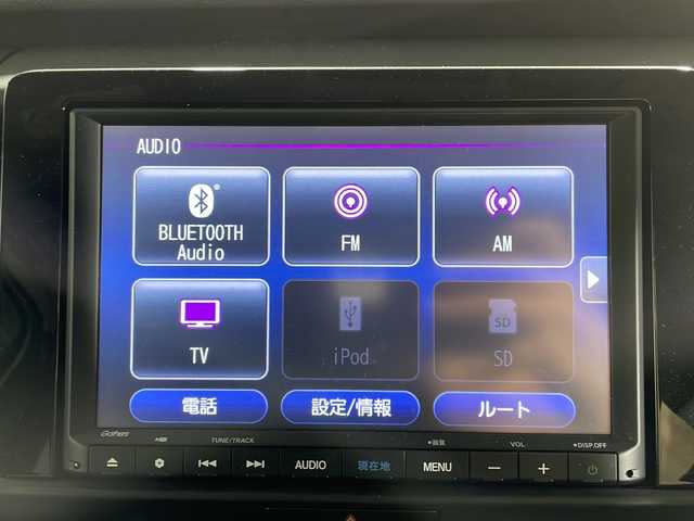 ホンダ フィット e:HEVホーム 福岡県 2022(令4)年 0.9万km プラチナホワイトパール ・フルセグTV/・ACC/・CD/DVD/・ブレーキホールド/・Bカメラ/・前後ドラレコ/・プッシュスタート/・ETC/・Bluetooth/・AM/FM