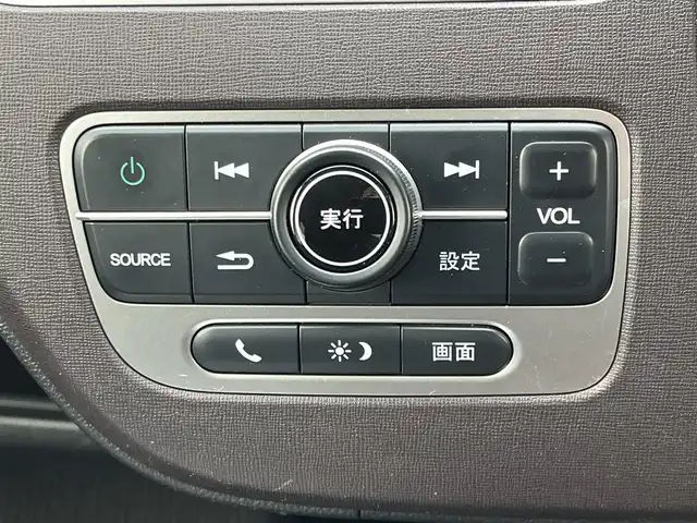 ホンダ Ｎ ＯＮＥ プレミアム ツアラー Lパッケージ 新潟県 2013(平25)年 5.5万km プレミアムブルームーンパール 純正ディスプレイオーディオ　/バックカメラ　/Ｂｌｕｅｔｏｏｔｈ　/ＥＴＣ　/ＨＤＭＩ接続　/クルーズコントロール/パドルシフト　/ＣＤチェンジャー　/純正フロアマット　/純正アルミホイール　/サイドカーテンエアバッグ