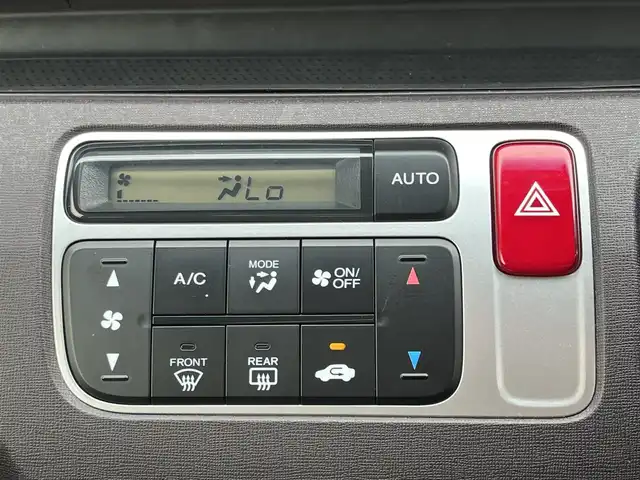 ホンダ Ｎ ＯＮＥ プレミアム ツアラー Lパッケージ 奈良県 2013(平25)年 5.5万km プレミアムブルームーンパール 純正ディスプレイオーディオ　/バックカメラ　/Ｂｌｕｅｔｏｏｔｈ　/ＥＴＣ　/ＨＤＭＩ接続　/クルーズコントロール/パドルシフト　/ＣＤチェンジャー　/純正フロアマット　/純正アルミホイール　/サイドカーテンエアバッグ