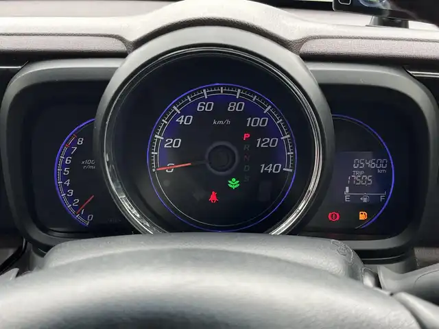 ホンダ Ｎ ＯＮＥ プレミアム ツアラー Lパッケージ 奈良県 2013(平25)年 5.5万km プレミアムブルームーンパール 純正ディスプレイオーディオ　/バックカメラ　/Ｂｌｕｅｔｏｏｔｈ　/ＥＴＣ　/ＨＤＭＩ接続　/クルーズコントロール/パドルシフト　/ＣＤチェンジャー　/純正フロアマット　/純正アルミホイール　/サイドカーテンエアバッグ