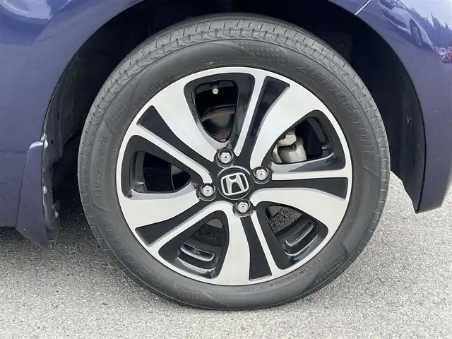 ホンダ Ｎ ＯＮＥ プレミアム ツアラー Lパッケージ 奈良県 2013(平25)年 5.5万km プレミアムブルームーンパール 純正ディスプレイオーディオ　/バックカメラ　/Ｂｌｕｅｔｏｏｔｈ　/ＥＴＣ　/ＨＤＭＩ接続　/クルーズコントロール/パドルシフト　/ＣＤチェンジャー　/純正フロアマット　/純正アルミホイール　/サイドカーテンエアバッグ