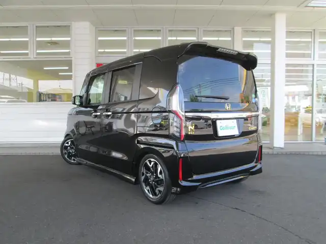 ホンダ Ｎ ＢＯＸ カスタム G L ターボ ホンダセンシング 千葉県 2020(令2)年 2.7万km クリスタルブラックパール 社外9インチナビ、フルセグ/バックカメラ/オーディオ【DVD/CD/BT/USB】/アルパイン９型フリップダウン/両側パワースライドドア/ホンダセンシング/LEDヘッドライト&LEDフォグ/純正15インチアルミホイール/BLITZ車高調（純正車載有り）/ギャルソン革調シートカバー/前席シートヒーター/オートライト/社外ツィーター/ビルトインETC/新車保証書/取扱説明書/スペアキー