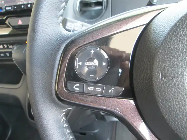 ホンダ Ｎ ＢＯＸ カスタム G L ターボ ホンダセンシング 千葉県 2020(令2)年 2.7万km クリスタルブラックパール 社外9インチナビ、フルセグ/バックカメラ/オーディオ【DVD/CD/BT/USB】/アルパイン９型フリップダウン/両側パワースライドドア/ホンダセンシング/LEDヘッドライト&LEDフォグ/純正15インチアルミホイール/BLITZ車高調（純正車載有り）/ギャルソン革調シートカバー/前席シートヒーター/オートライト/社外ツィーター/ビルトインETC/新車保証書/取扱説明書/スペアキー