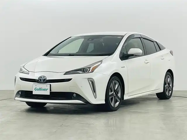トヨタ プリウス Sツーリングセレクション 福島県 2020(令2)年 2.2万km ホワイトパールクリスタルシャイン 純正SDナビゲーション/型式：NSZT-Y68T/【CD/DVD/Bluetooth/SD/フルセグTV】/・全方位カメラ/・前後ドライブレコーダー/・ETC2.0/プリクラッシュセーフティ/レーンキープアシスト/レーダークルーズコントロール/オートマチックハイビーム/パーキングサポートブレーキ/ふらつき検知/前後コーナーセンサー/運転席＋助手席シートヒーター/ステアリングスイッチ/LEDヘッドライト/・オートライト/・フロントフォグライト/純正17インチアルミホイール/ABS/横滑り防止装置/ドアバイザー/プッシュスタート/・スマートキー/・スペアキー/保証書