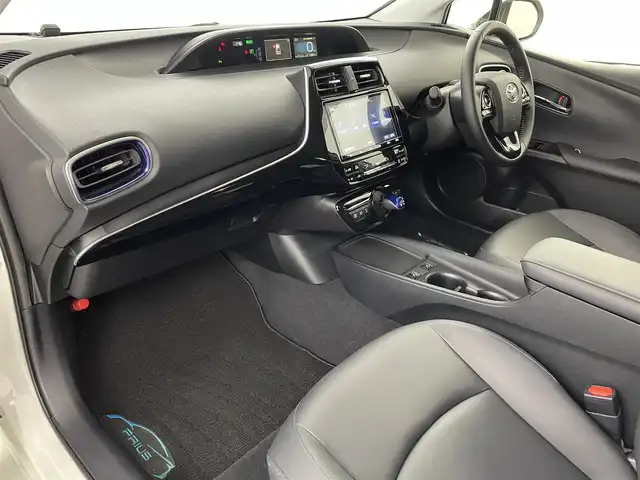 トヨタ プリウス Sツーリングセレクション 福島県 2020(令2)年 2.2万km ホワイトパールクリスタルシャイン 純正SDナビゲーション/型式：NSZT-Y68T/【CD/DVD/Bluetooth/SD/フルセグTV】/・全方位カメラ/・前後ドライブレコーダー/・ETC2.0/プリクラッシュセーフティ/レーンキープアシスト/レーダークルーズコントロール/オートマチックハイビーム/パーキングサポートブレーキ/ふらつき検知/前後コーナーセンサー/運転席＋助手席シートヒーター/ステアリングスイッチ/LEDヘッドライト/・オートライト/・フロントフォグライト/純正17インチアルミホイール/ABS/横滑り防止装置/ドアバイザー/プッシュスタート/・スマートキー/・スペアキー/保証書