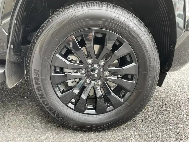 三菱 トライトン GSR 福島県 2024(令6)年 0.1万km ダイヤモンドブラックマイカ 全方位カメラ/衝突軽減ブレーキ/レザーシート/ブラインドスポットモニター/純正ディスプレイオーディオ/LEDヘッドライト/運転席パワーシート