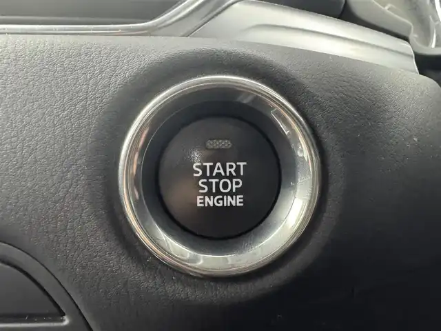 マツダ ＣＸ－５ XD プロアクティブ 愛知県 2018(平30)年 4.4万km ジェットブラックマイカ ・純正ナビ/・Bluetooth/・全方位カメラ/・フルセグTV/・i-ACTIVSENSE/・衝突被害軽減システム/・レーンキープアシスト/・コーナーセンサー/・横滑り防止装置/・ブラインドスポットモニター/・オートライト/・LEDヘッドライト/・パワーシート/・シートヒーター/・ステアリングヒーター/・純正AW/・ドライブレコーダー/・プッシュスタート/・スマートキー/・スペアキー