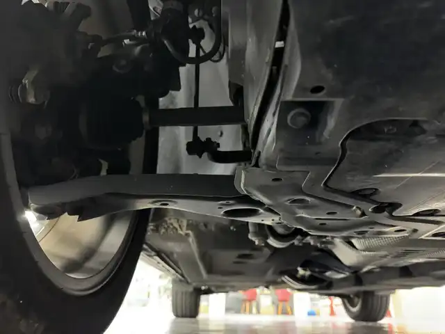 マツダ ＣＸ－５ XD プロアクティブ 三重県 2018(平30)年 4.4万km ジェットブラックマイカ ディーゼル・ターボ/FF/MTモード付フロア6AT/純正 7インチナビ/（FM/AM/aha/Stitcher/Bluetooth/USB/CD*/DVD*/AUX/TV*）/【OP】360°ビュー・モニター*/ドライブレコーダー 前後/ETC/安全/・スマートシティブレーキサポート（SCBS）/・スマートブレーキサポート（SBS）/・車線逸脱警報システム（LDWS）/・ブラインドスポットモニタリング（BSM）＋リアクロストラフィックアラート（RCTA）/・レーンキープアシストシステム（LAS）/・交通標識認識システム（TSR）/・ドライバーアテンションアラート（DAA）/・パーキングセンサーシステム（前*後）/・ハイビームコントロールシステム（HBC）/など/装備/・パワーテールゲート/・メモリーパワーシート（D10way）/・シートヒーター（D/N）/・ステアリングヒーター/・アクティブドライビングディスプレイ（HUD）/・左右独立オートエアコン/・レインセンサー・ワイパー/・ステアリングスイッチ/・プッシュスタート/・自動防眩ルームミラー/・スマートキーx2/・純正19inAW/・取/ナビ取/など