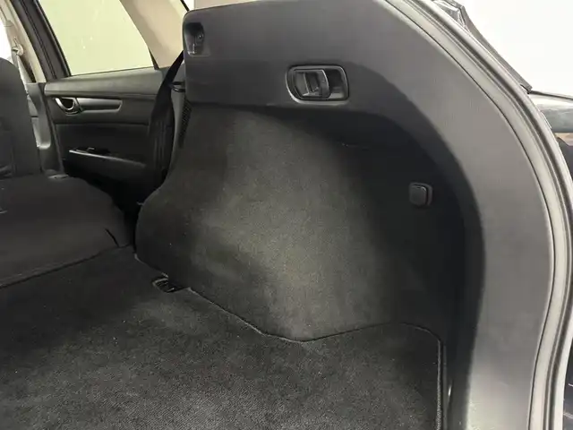 マツダ ＣＸ－５ XD プロアクティブ 三重県 2018(平30)年 4.4万km ジェットブラックマイカ ディーゼル・ターボ/FF/MTモード付フロア6AT/純正 7インチナビ/（FM/AM/aha/Stitcher/Bluetooth/USB/CD*/DVD*/AUX/TV*）/【OP】360°ビュー・モニター*/ドライブレコーダー 前後/ETC/安全/・スマートシティブレーキサポート（SCBS）/・スマートブレーキサポート（SBS）/・車線逸脱警報システム（LDWS）/・ブラインドスポットモニタリング（BSM）＋リアクロストラフィックアラート（RCTA）/・レーンキープアシストシステム（LAS）/・交通標識認識システム（TSR）/・ドライバーアテンションアラート（DAA）/・パーキングセンサーシステム（前*後）/・ハイビームコントロールシステム（HBC）/など/装備/・パワーテールゲート/・メモリーパワーシート（D10way）/・シートヒーター（D/N）/・ステアリングヒーター/・アクティブドライビングディスプレイ（HUD）/・左右独立オートエアコン/・レインセンサー・ワイパー/・ステアリングスイッチ/・プッシュスタート/・自動防眩ルームミラー/・スマートキーx2/・純正19inAW/・取/ナビ取/など