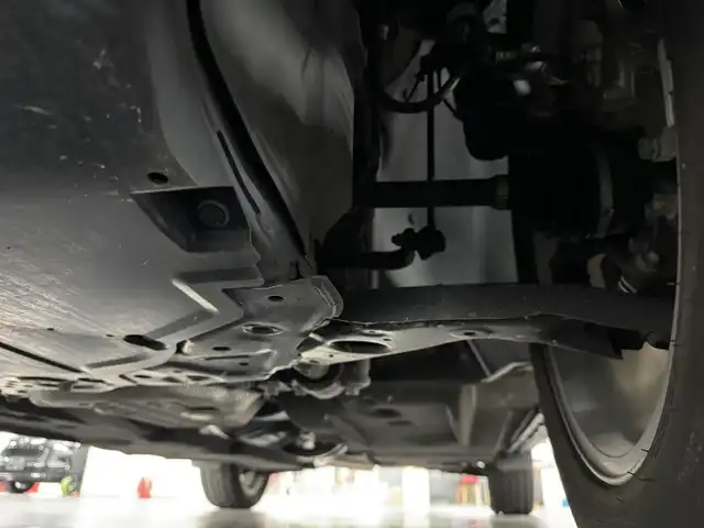 マツダ ＣＸ－５ XD プロアクティブ 三重県 2018(平30)年 4.4万km ジェットブラックマイカ ディーゼル・ターボ/FF/MTモード付フロア6AT/純正 7インチナビ/（FM/AM/aha/Stitcher/Bluetooth/USB/CD*/DVD*/AUX/TV*）/【OP】360°ビュー・モニター*/ドライブレコーダー 前後/ETC/安全/・スマートシティブレーキサポート（SCBS）/・スマートブレーキサポート（SBS）/・車線逸脱警報システム（LDWS）/・ブラインドスポットモニタリング（BSM）＋リアクロストラフィックアラート（RCTA）/・レーンキープアシストシステム（LAS）/・交通標識認識システム（TSR）/・ドライバーアテンションアラート（DAA）/・パーキングセンサーシステム（前*後）/・ハイビームコントロールシステム（HBC）/など/装備/・パワーテールゲート/・メモリーパワーシート（D10way）/・シートヒーター（D/N）/・ステアリングヒーター/・アクティブドライビングディスプレイ（HUD）/・左右独立オートエアコン/・レインセンサー・ワイパー/・ステアリングスイッチ/・プッシュスタート/・自動防眩ルームミラー/・スマートキーx2/・純正19inAW/・取/ナビ取/など