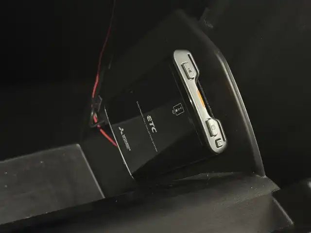 マツダ ＣＸ－５ XD プロアクティブ 三重県 2018(平30)年 4.4万km ジェットブラックマイカ ディーゼル・ターボ/FF/MTモード付フロア6AT/純正 7インチナビ/（FM/AM/aha/Stitcher/Bluetooth/USB/CD*/DVD*/AUX/TV*）/【OP】360°ビュー・モニター*/ドライブレコーダー 前後/ETC/安全/・スマートシティブレーキサポート（SCBS）/・スマートブレーキサポート（SBS）/・車線逸脱警報システム（LDWS）/・ブラインドスポットモニタリング（BSM）＋リアクロストラフィックアラート（RCTA）/・レーンキープアシストシステム（LAS）/・交通標識認識システム（TSR）/・ドライバーアテンションアラート（DAA）/・パーキングセンサーシステム（前*後）/・ハイビームコントロールシステム（HBC）/など/装備/・パワーテールゲート/・メモリーパワーシート（D10way）/・シートヒーター（D/N）/・ステアリングヒーター/・アクティブドライビングディスプレイ（HUD）/・左右独立オートエアコン/・レインセンサー・ワイパー/・ステアリングスイッチ/・プッシュスタート/・自動防眩ルームミラー/・スマートキーx2/・純正19inAW/・取/ナビ取/など