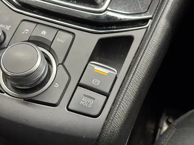 マツダ ＣＸ－５ XD プロアクティブ 三重県 2018(平30)年 4.4万km ジェットブラックマイカ ディーゼル・ターボ/FF/MTモード付フロア6AT/純正 7インチナビ/（FM/AM/aha/Stitcher/Bluetooth/USB/CD*/DVD*/AUX/TV*）/【OP】360°ビュー・モニター*/ドライブレコーダー 前後/ETC/安全/・スマートシティブレーキサポート（SCBS）/・スマートブレーキサポート（SBS）/・車線逸脱警報システム（LDWS）/・ブラインドスポットモニタリング（BSM）＋リアクロストラフィックアラート（RCTA）/・レーンキープアシストシステム（LAS）/・交通標識認識システム（TSR）/・ドライバーアテンションアラート（DAA）/・パーキングセンサーシステム（前*後）/・ハイビームコントロールシステム（HBC）/など/装備/・パワーテールゲート/・メモリーパワーシート（D10way）/・シートヒーター（D/N）/・ステアリングヒーター/・アクティブドライビングディスプレイ（HUD）/・左右独立オートエアコン/・レインセンサー・ワイパー/・ステアリングスイッチ/・プッシュスタート/・自動防眩ルームミラー/・スマートキーx2/・純正19inAW/・取/ナビ取/など