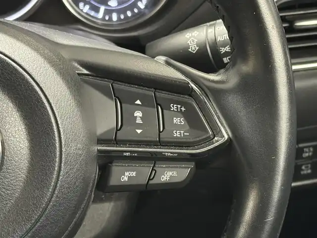 マツダ ＣＸ－５ XD プロアクティブ 三重県 2018(平30)年 4.4万km ジェットブラックマイカ ディーゼル・ターボ/FF/MTモード付フロア6AT/純正 7インチナビ/（FM/AM/aha/Stitcher/Bluetooth/USB/CD*/DVD*/AUX/TV*）/【OP】360°ビュー・モニター*/ドライブレコーダー 前後/ETC/安全/・スマートシティブレーキサポート（SCBS）/・スマートブレーキサポート（SBS）/・車線逸脱警報システム（LDWS）/・ブラインドスポットモニタリング（BSM）＋リアクロストラフィックアラート（RCTA）/・レーンキープアシストシステム（LAS）/・交通標識認識システム（TSR）/・ドライバーアテンションアラート（DAA）/・パーキングセンサーシステム（前*後）/・ハイビームコントロールシステム（HBC）/など/装備/・パワーテールゲート/・メモリーパワーシート（D10way）/・シートヒーター（D/N）/・ステアリングヒーター/・アクティブドライビングディスプレイ（HUD）/・左右独立オートエアコン/・レインセンサー・ワイパー/・ステアリングスイッチ/・プッシュスタート/・自動防眩ルームミラー/・スマートキーx2/・純正19inAW/・取/ナビ取/など