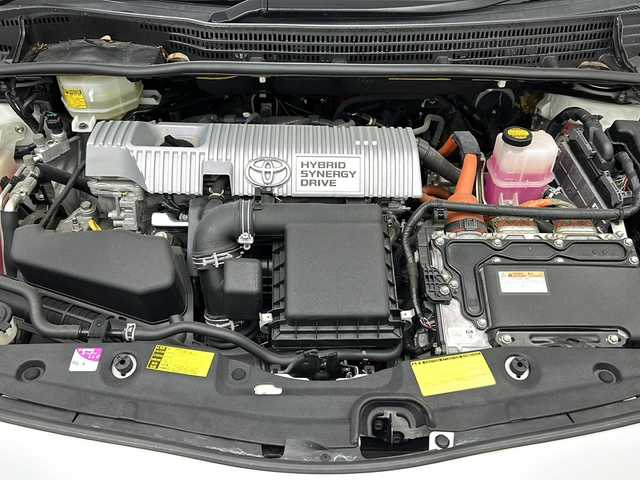 トヨタ プリウス S ツーリングセレクション 岐阜県 2013(平25)年 5.1万km ホワイトパールクリスタルシャイン 純正ナビ/（BT/フルセグ/CD/DVD/SD）/バックカメラ/ETC/スマートキー/プッシュスタート/スペアキー/純正アルミホイール/純正フロアマット/純正ドアバイザー/オートライト/横滑り防止装置/取扱説明書