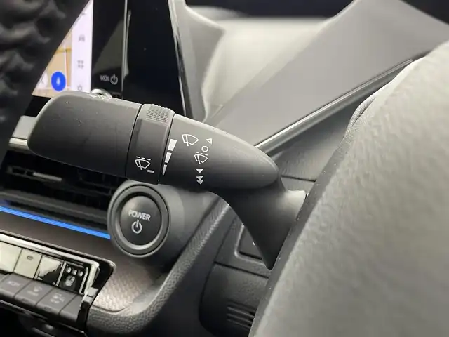 トヨタ プリウス G 埼玉県 2023(令5)年 2.9万km プラチナホワイトパールマイカ 純正ナビ（BT/AM/FM）/フルセグTV/バックカメラ/レーダークルーズコントロール/プリクラッシュセーフティ/レーンキープアシスト/横滑り防止装置/盗難防止装置/前後コーナーセンサー/LEDヘッドライト/前席シートヒーター/前後ドライブレコーダー/ETC2.0/純正フロアマット/スマートキー