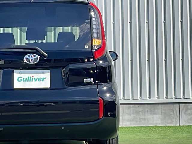 トヨタ シエンタ ハイブリッド Z 香川県 2023(令5)年 1.2万km ブラック 登録時走行距離：11683km/トヨタセーフティーセンス/→プリクラッシュセーフティ/→レーダークルーズコントロール/→緊急時操舵支援/10.5インチDPオーディオ/→Bluetooth/ラジオ/フルセグTV/Bカメラ/パノミックビューモニター/ブラインドスポットモニター/USB入力端子/ETC2.0/シートヒーター/ステアリングヒーター/革巻きステアリング/ステアリングリモコン/両側パワスラ/前後コーナーセンサー/レーンキープアシスト/オートライト/オートマチックハイビーム/LEDヘッドライト